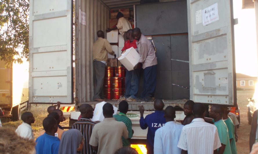 Mairena envía 22.400 kilos de solidaridad a Malawi