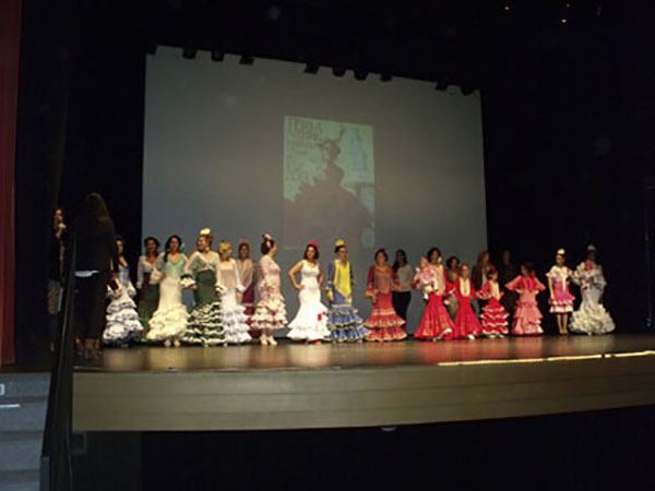 desfile moda flamenca